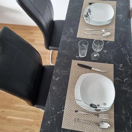 Appartement Bus Station