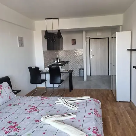 Apartman Bus Station
