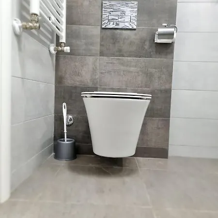 Bus Station Appartement